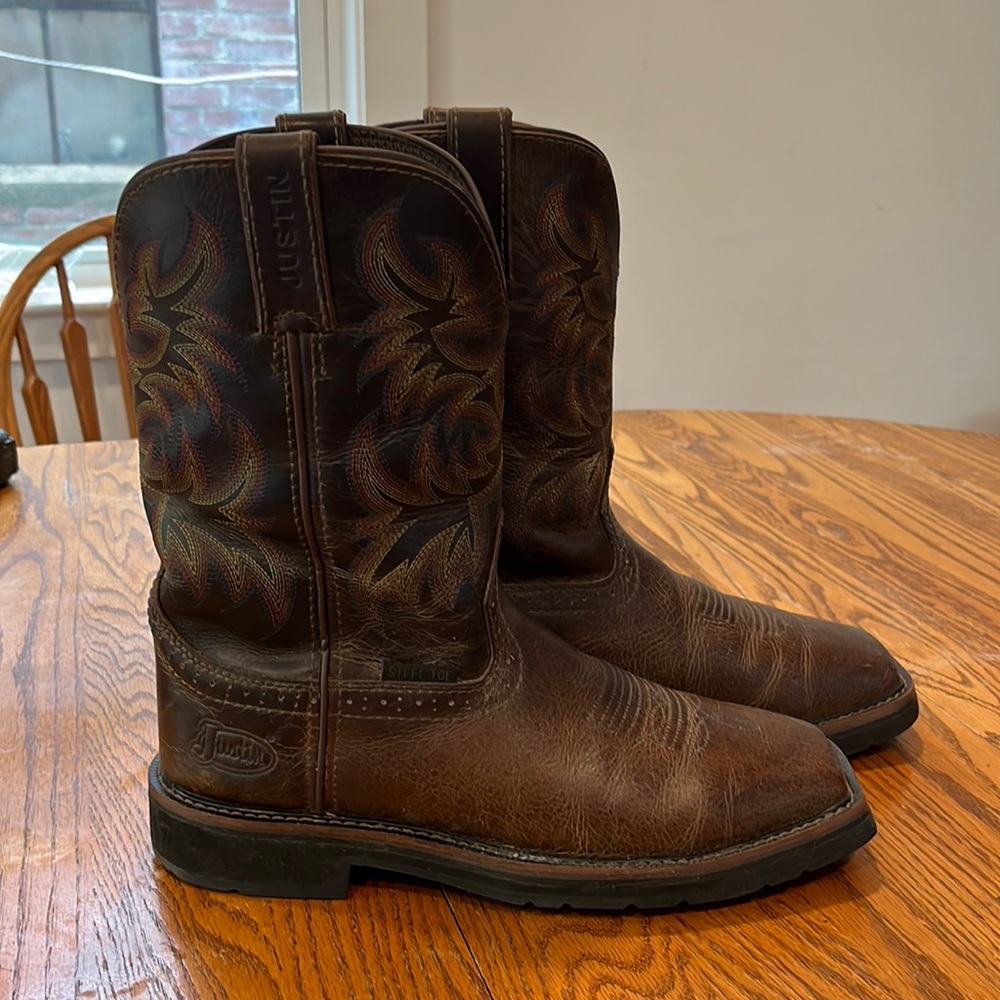 Justin steel toe cowboy boots